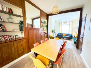 4 Chambres - Grande Maison - Parking - Jardin